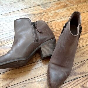 FRYE